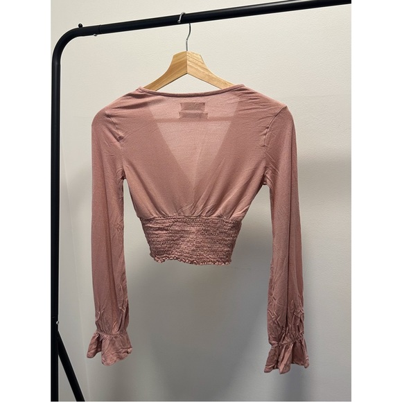 Women’s Urban outfitters crop blouse size XS - Picture 2 of 4